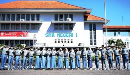 Sinar Pendidikan: Menerangi Jalan Menuju Kemajuan Bangsa